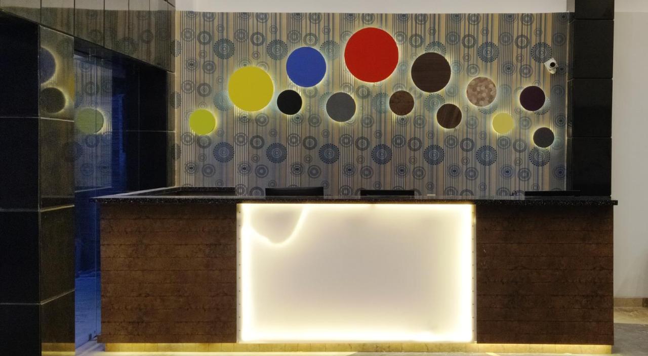 I-Towne' - A Unit Of Hotel Shivam International Диогар Екстериор снимка